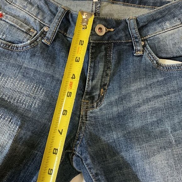 SPECIAL A, Boyfriend Capri, near new condition, very cute detail, cotton/spandex - Picture 14 of 16